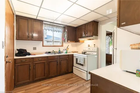 409 FIRST Ave, Welland, ON L3C 5R3