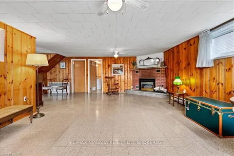 515 SUGARLOAF St, Port Colborne, ON L3K 2P9