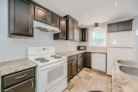 84 GLENRIDGE Ave, St. Catharines, ON L2R 4X3