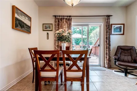 3820 WEINBRENNER Rd, Niagara Falls, ON L2G 7Y3