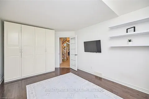 68 WELSTEAD Dr, St. Catharines, ON L2S 4B1