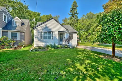 5737 BROOKFIELD Ave, Niagara Falls, ON L2G 5P9