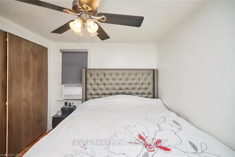 5737 BROOKFIELD Ave, Niagara Falls, ON L2G 5P9