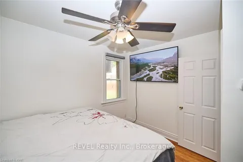 5737 BROOKFIELD Ave, Niagara Falls, ON L2G 5P9