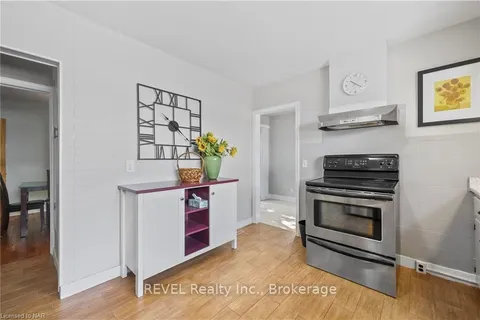 6456 BURDETTE Dr, Niagara Falls, ON L2E 5H3