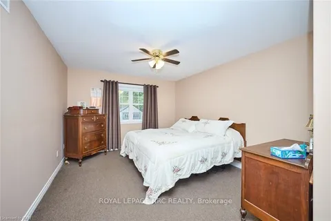 42 CHICORY Cres, St. Catharines, ON L2R 0A5