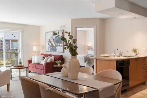 4 AVERY Cres, St. Catharines, ON L2P 0B4