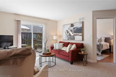 4 AVERY Cres, St. Catharines, ON L2P 0B4