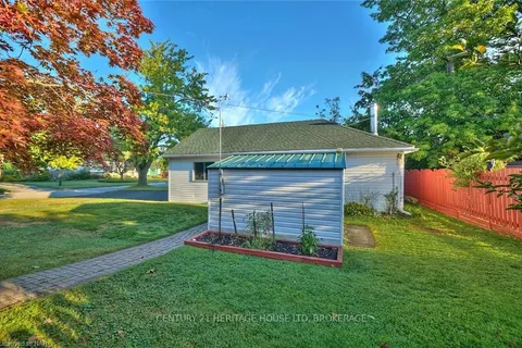 205 MURRAY St, Fort Erie, ON L2A 2B7