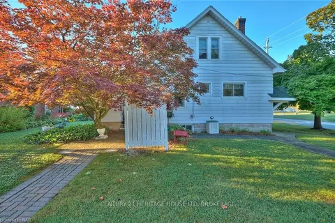 205 MURRAY St, Fort Erie, ON L2A 2B7