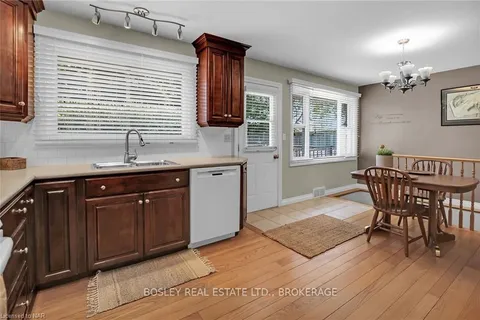 4970 DAVID Ave, Niagara Falls, ON L2E 5C8