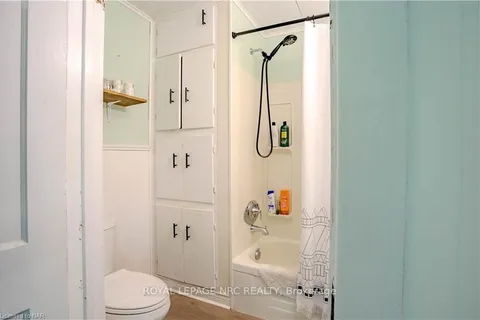 246 HENRIETTA St, Fort Erie, ON L2A 2K7