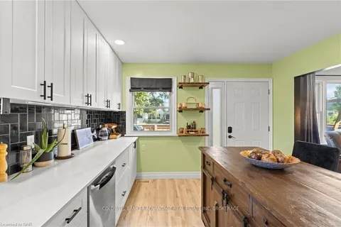 357 PHIPPS St, Fort Erie, ON L2A 2V7