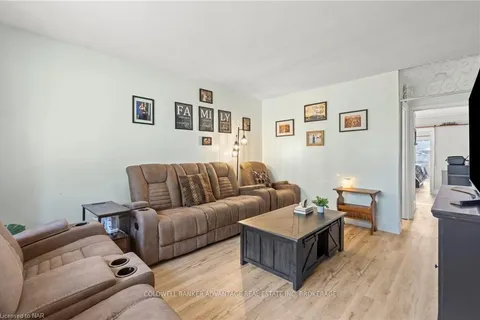 357 PHIPPS St, Fort Erie, ON L2A 2V7