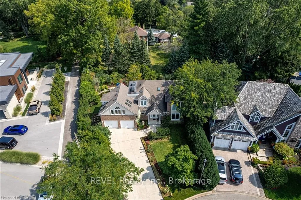 10 WATERSEDGE CIRCLE Circ, St. Catharines, ON L2N 7S4