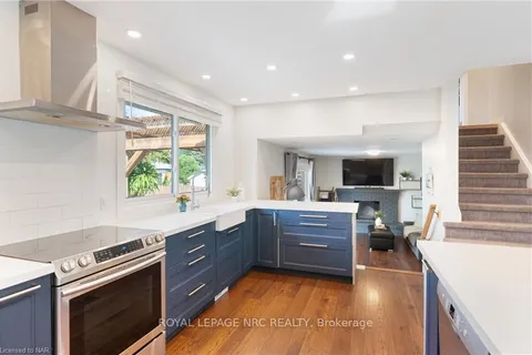 14 LAGUNA Cres, St. Catharines, ON L2M 6Z9