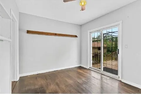 21 CHALMERS St, St. Catharines, ON L2M 5C7