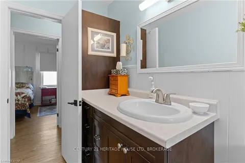 236 NORTH St, Fort Erie, ON L2A 3R8