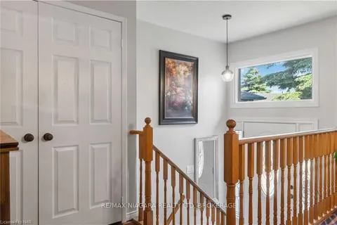 122 MADISON Crt, Welland, ON L3C 7G1