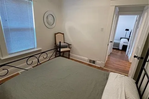 5777 SPRING St, Niagara Falls, ON L2G 1P9