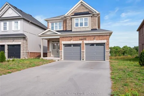 1478 MARINA Dr, Fort Erie, ON L2A 0C7