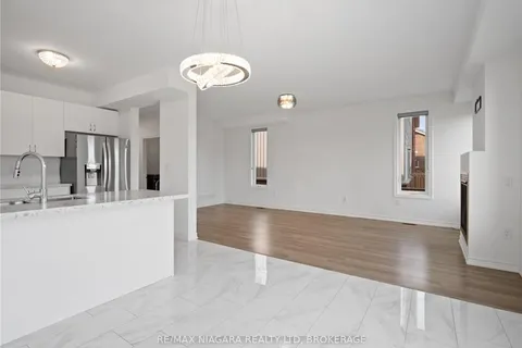 1478 MARINA Dr, Fort Erie, ON L2A 0C7