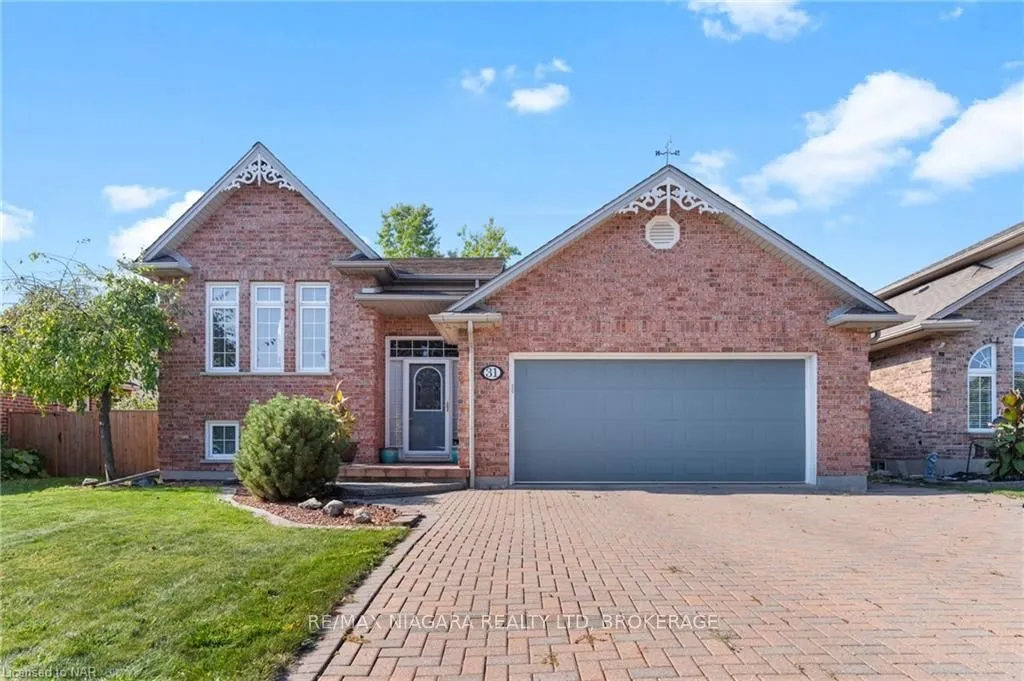 31 CRYSLER Cres, Thorold, ON L2V 5A2