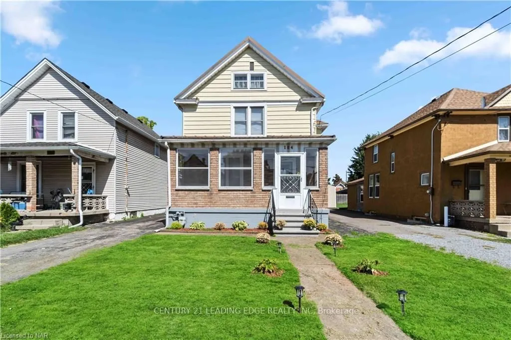 104 REGENT St, Welland, ON L3B 4H8