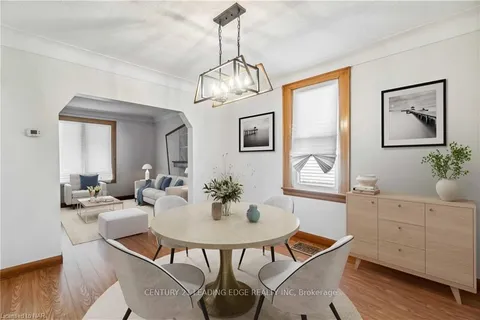 104 REGENT St, Welland, ON L3B 4H8