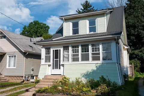 69 DUFFERIN St, St. Catharines, ON L2R 1Z9