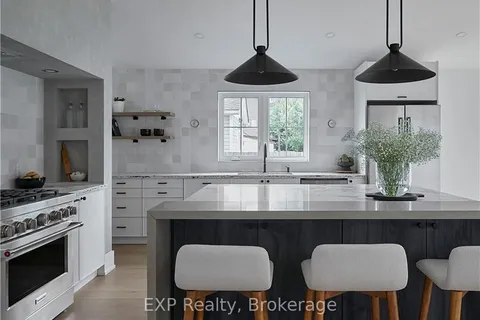 4306 SIXTH Ave, Niagara Falls, ON L2E 4S8