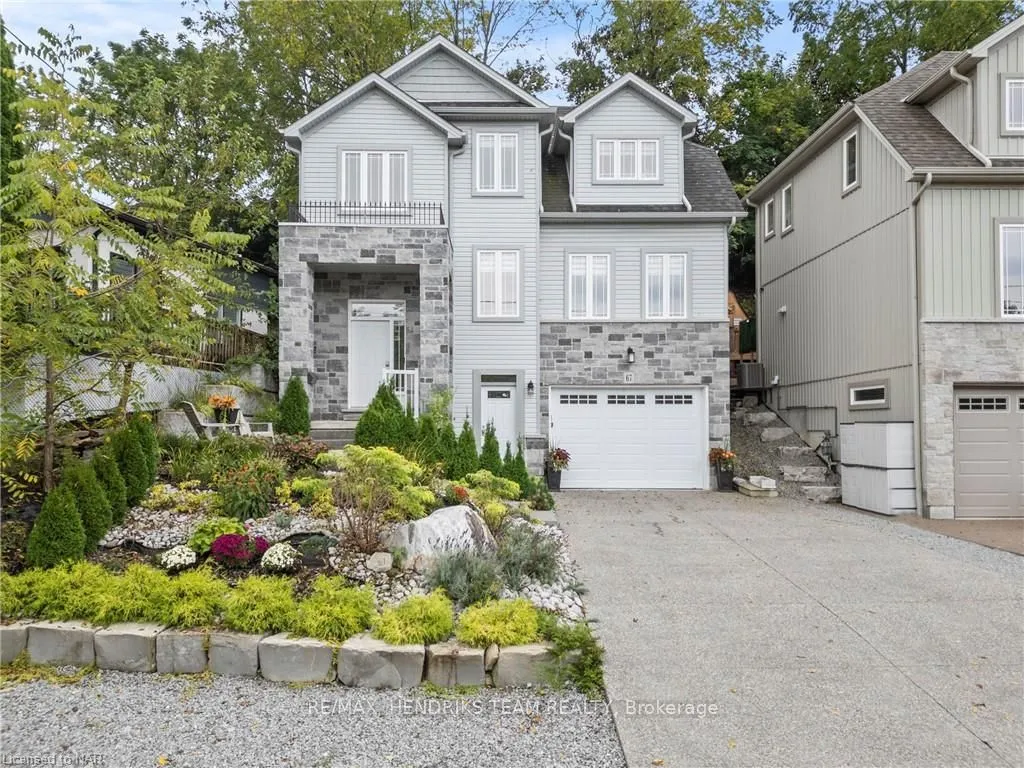 67 BRADLEY St, St. Catharines, ON L2T 1R5