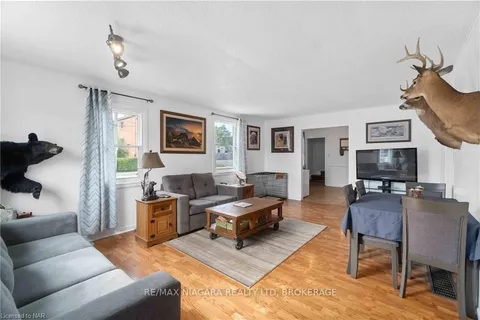 47 CUNNINGHAM St, Thorold, ON L2V 3K9