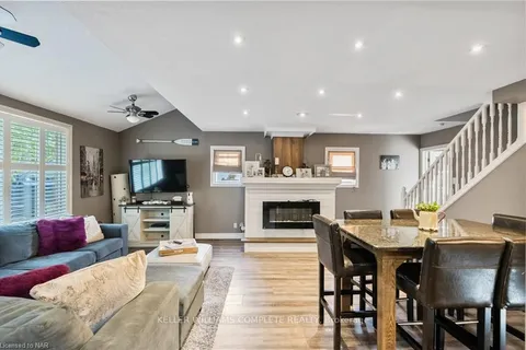 10562 LAKESHORE Rd, Wainfleet, ON L3K 5V4