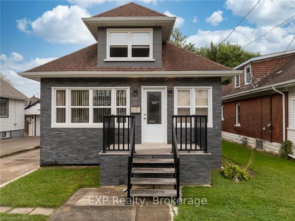 4584 SIXTH Ave, Niagara Falls, ON L2E 4T3