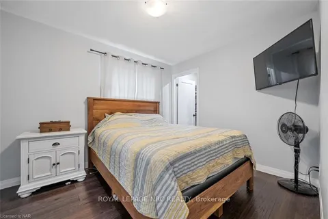 17 MARGARET St, Welland, ON L3C 3Z6