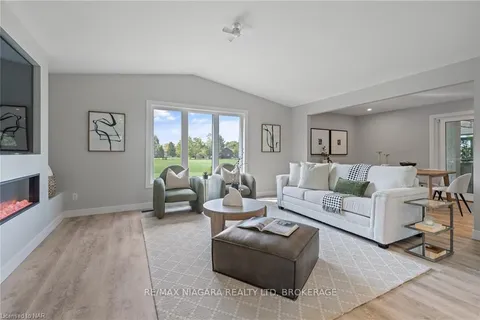 10513 WILLOUGHBY Dr, Niagara Falls, ON L2G 0W7