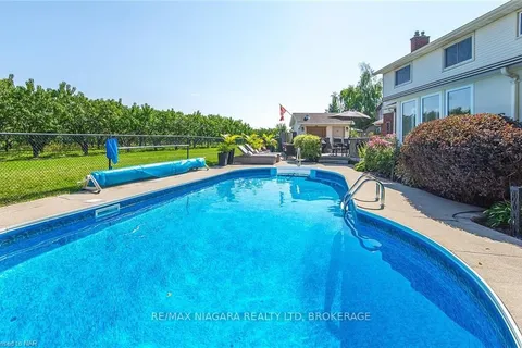 38 BANBURRY Cres, Grimsby, ON L3M 4N8