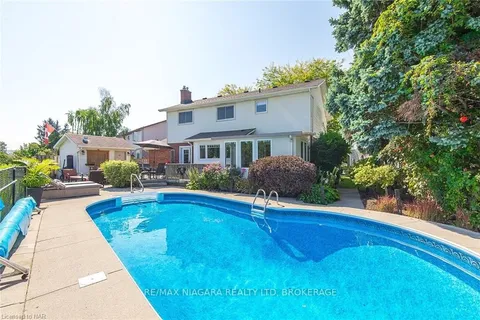 38 BANBURRY Cres, Grimsby, ON L3M 4N8