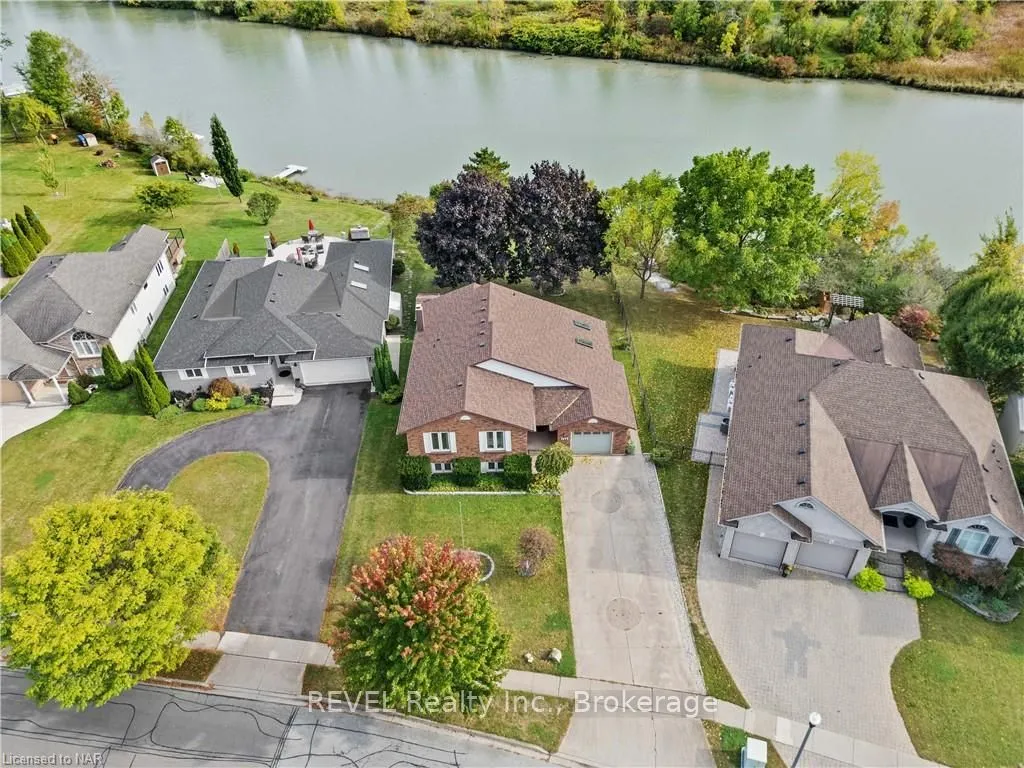 126 COLBECK Dr, Welland, ON L3C 7B2
