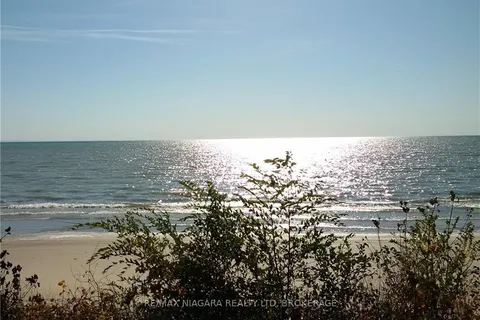 11705-5 LAKESHORE Rd, Wainfleet, ON L3K 5V4