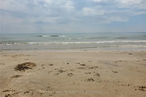 11705-6 LAKESHORE Rd, Wainfleet, ON L3K 5V4