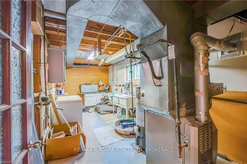 3195 ST. PATRICK Ave, Niagara Falls, ON L2J 2N1