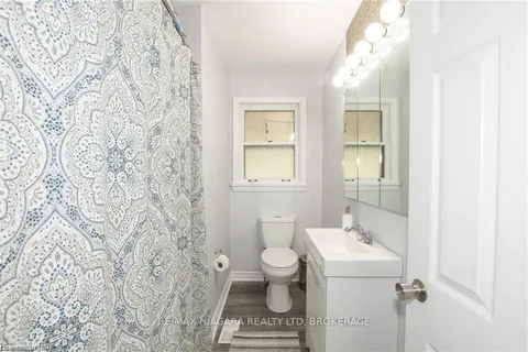 78 GRAM Ave, Welland, ON L3C 1H6