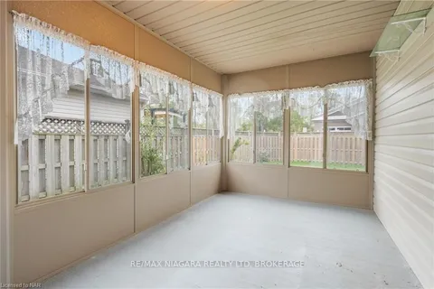 3679 FRANCES St, Fort Erie, ON L0S 1N0