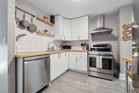 110 BEECH St, St. Catharines, ON L2R 2B9