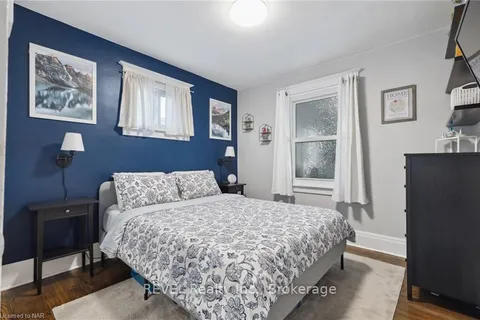 110 BEECH St, St. Catharines, ON L2R 2B9