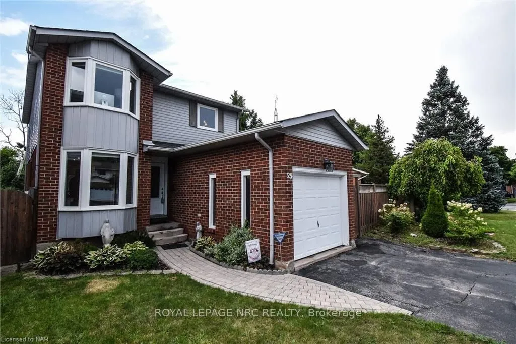 29 CAPRI St, Thorold, ON L2V 4W7