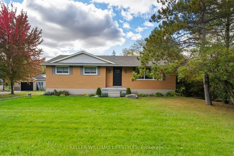 10759 Sunset Rd, Southwold, ON N5P 3T2