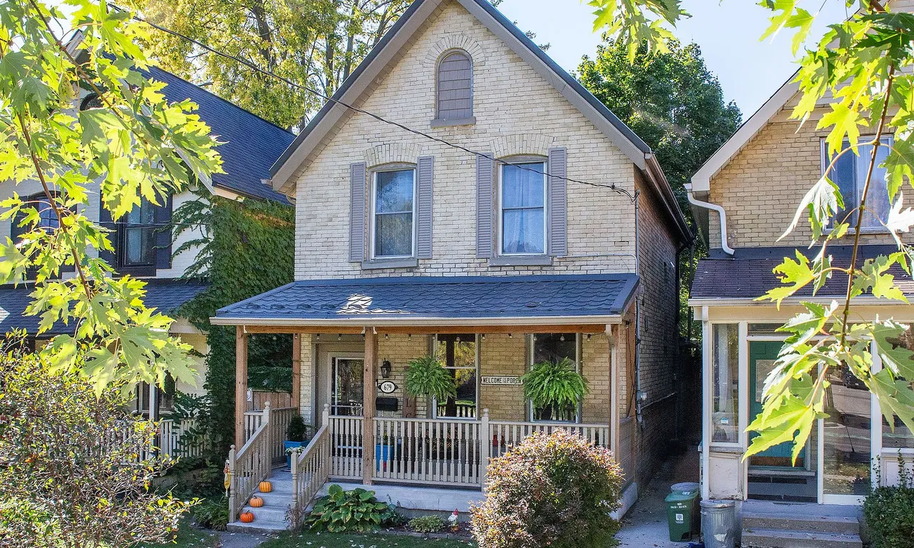 679 Colborne St, London, ON N6A 3Z4